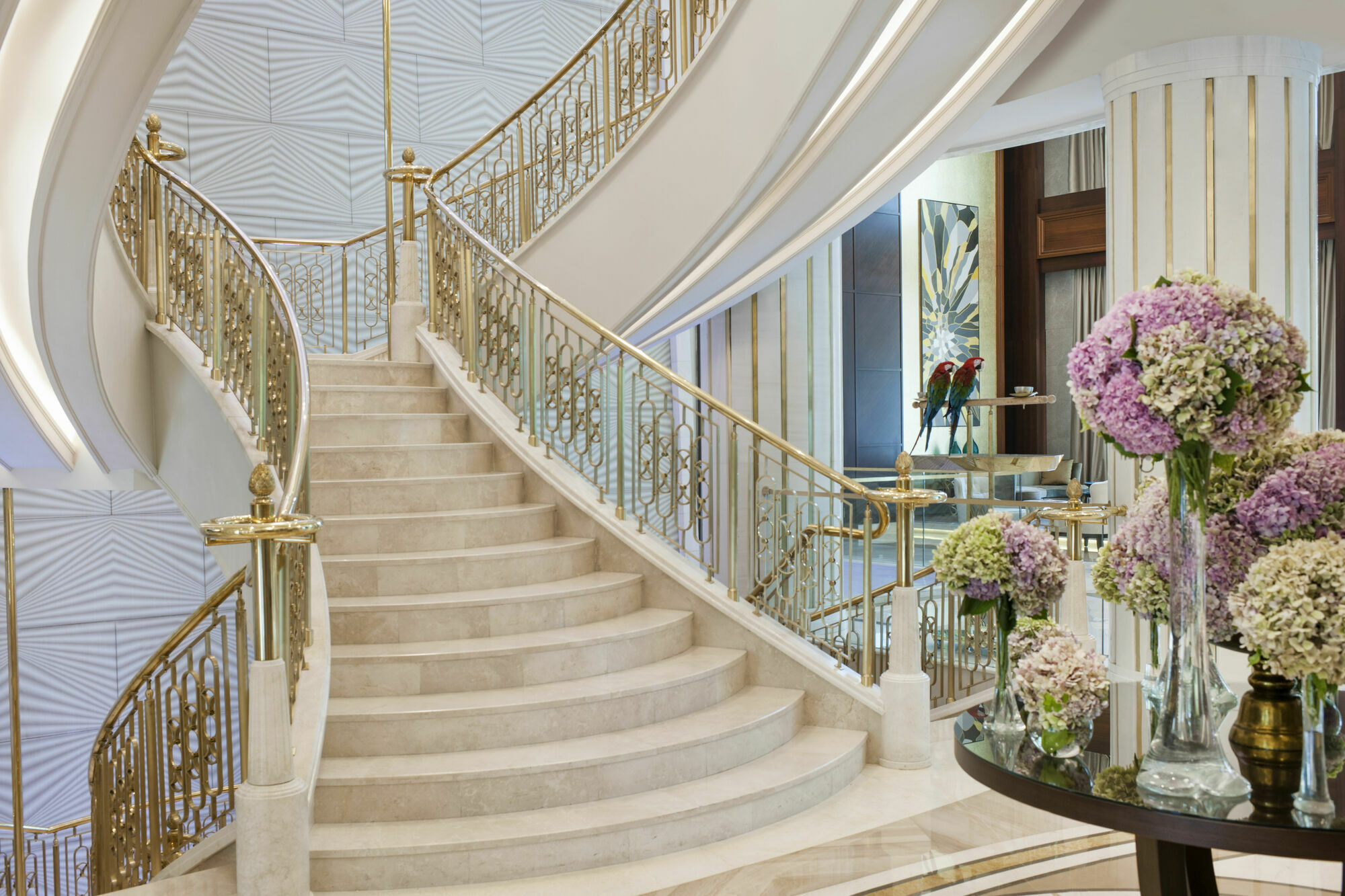 エリート ワールド ヨーロッパ ホテル イスタンブール エクステリア 写真 The staircase at the Four Seasons Hotel, London